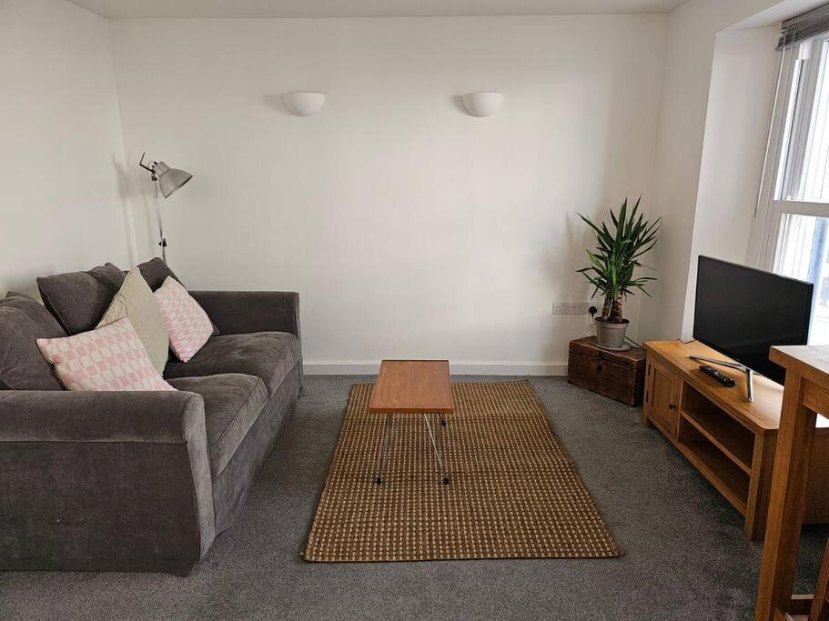 Beautiful And Bright !! Town/Harbour Apartment #1 Penzance Esterno foto