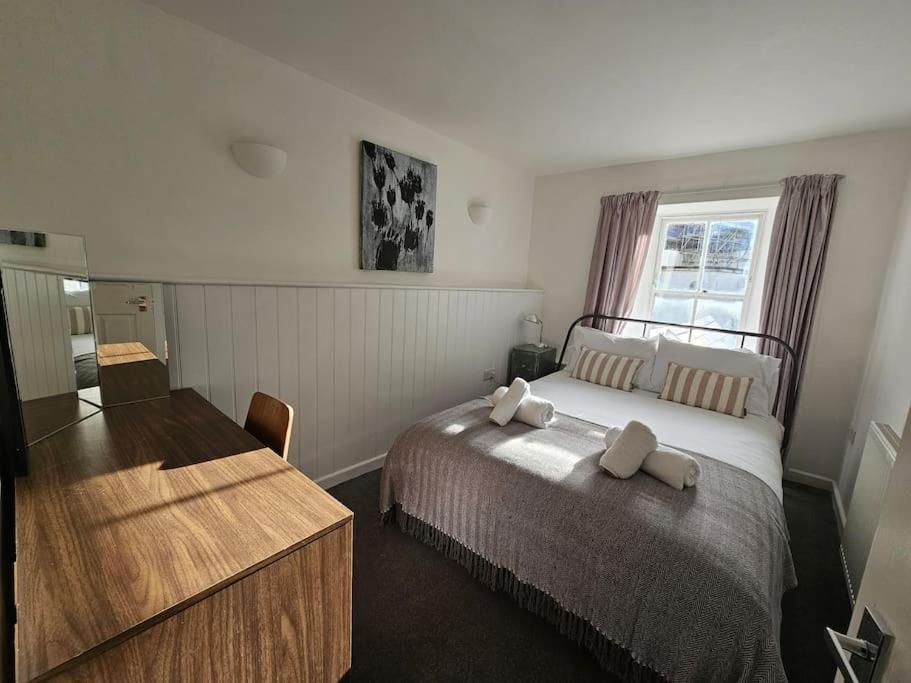 Beautiful And Bright !! Town/Harbour Apartment #1 Penzance Esterno foto
